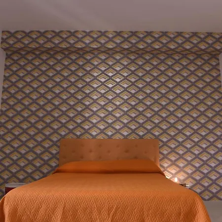 Palazzo Galifi 3* 파테르노